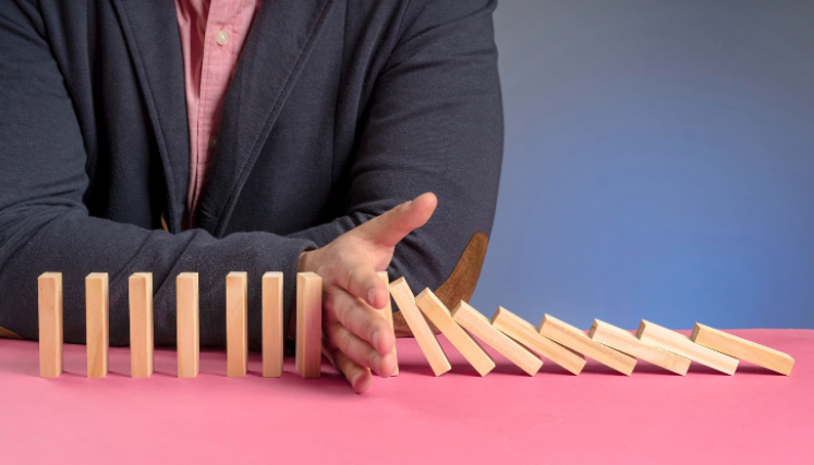  Contratar un Interim Manager o Gerente Interino, es una alternativa estratégica poco conocida en Colombia para la gestión de crisis. Este profesional aporta experiencia, liderazgo sólido, toma de decisiones rápidas, planificación, entre otros.