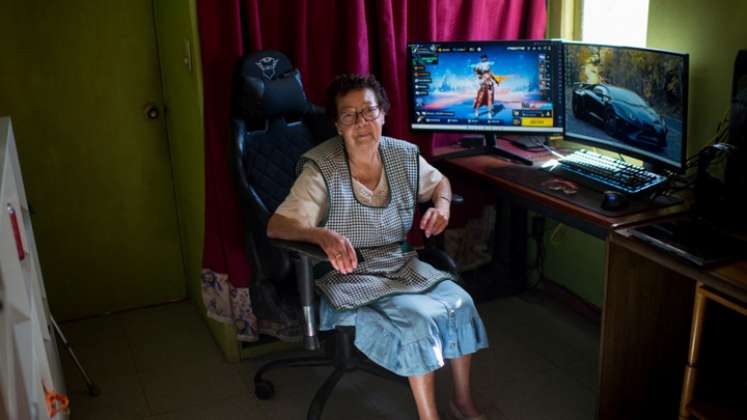 'Mami Nena', la abuela chilena estrella de los videojuegos