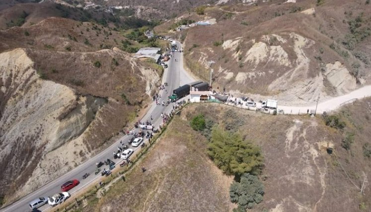 Los cultivadores se cansaron de las evasivas del Gobierno y salieron a las carreteras en señal de protesta./ Fotos Cortesía.