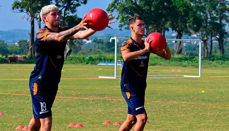 Valentin Robaldo y Benjamín Ortiz, argentinos Cúcuta Deportivo. 