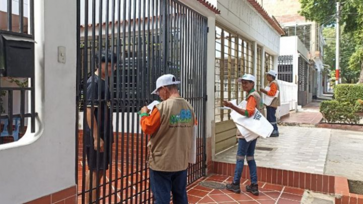 Recuperadores de residuos aprovechables recogen el producto en las casas/Foto cortesía