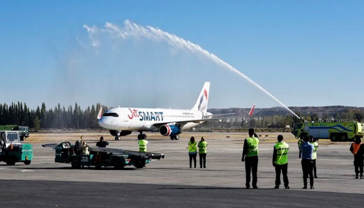 La compañía lanzó un stock de 10.000 sillas, estas conexiones se operarán en aviones Airbus A320 neo, de última generación y con capacidad para 186 pasajeros. / Foto: Archivo