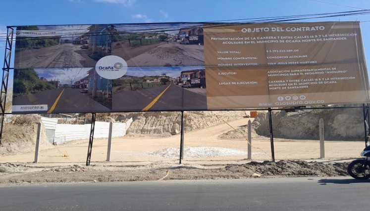 Representantes de la firma contratista visitaron a la comunidad inconforme por los trabajos./ Foto Cortesía