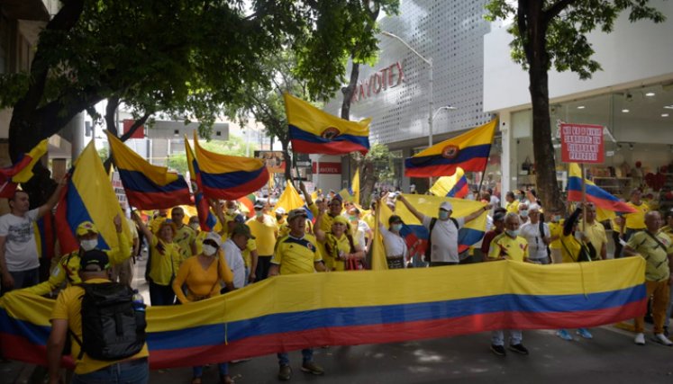 Marcha contra Petro