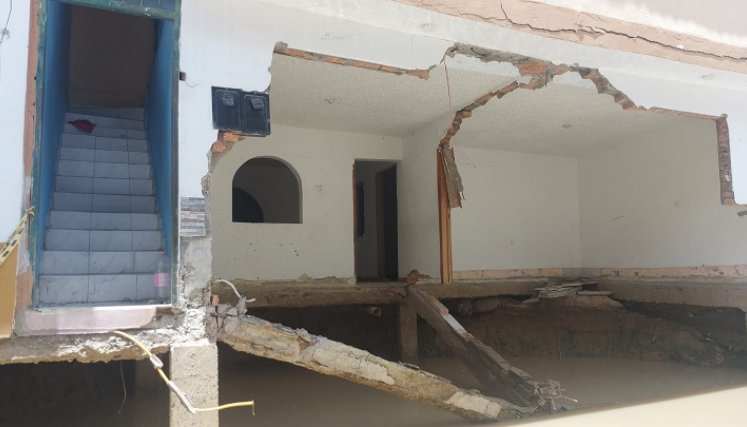 Moradores del barrio Las Mercedes solicitaron a las autoridades celeridad en la reconstrucción de las viviendas desplomadas.