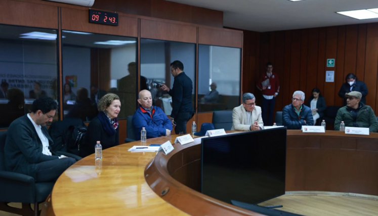 Mesa de diálogos entre el gobierno de Gustavo Petro y el ELN