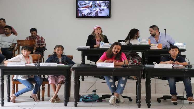 Las mujeres se unieron en el Concejo para crear la Comisión legal de la equidad de la mujer./ Foto: Cortesía