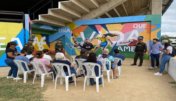 Una nueva modalidad de ‘Policía del vecindario’ brinda prevención en los microterritorios./ Foto Cortesía.