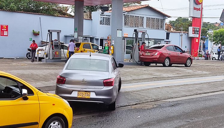 El nuevo ajuste en la gasolina y el ACPM esta reglamentada por la Resolución N° 40222 de 2015 del Minminas./Foto Leonardo Favio Oliveros-La Opinión