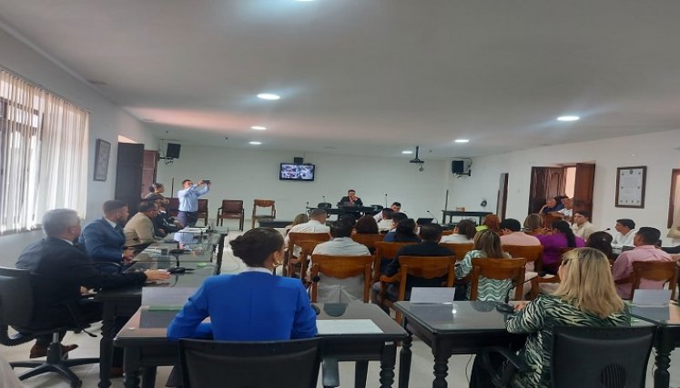 El Concejo aprobó la revisión de todas las concesiones que han suscrito los alcaldes en los últimos 20 años, para determinar si están cumpliendo la misión./ Foto Cortesía/La Opinión