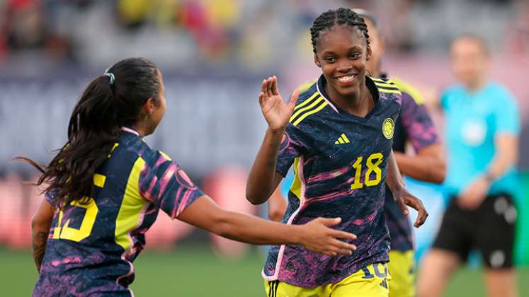 Linda Caicedo, Selección Colombia femenina y Alex Morgan