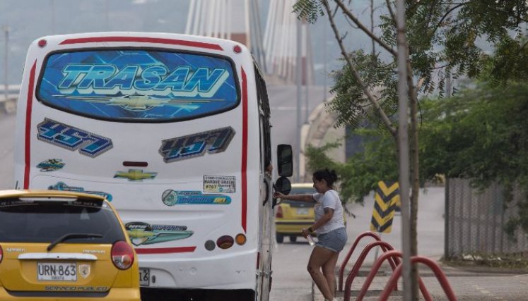 El transporte público fue protagonista de la movilidad, ayer/Foto Juan Pablo Cohen/La Opinión