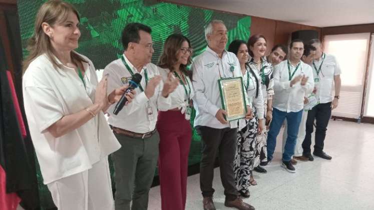 El gerente de Imsalud, Juan Agustín Ramírez rindió cuentas ayer de su gestión/Foto Orlando Carvajal/La Opinión