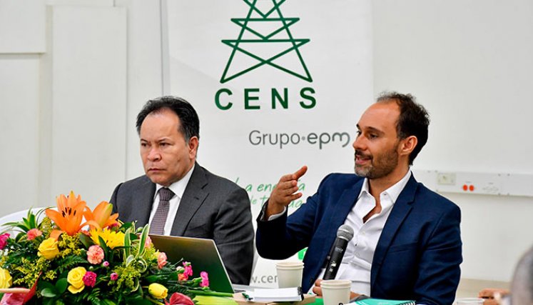 Gobernador William Villamizar y el gerente de CENS, José Miguel González. / Foto: Cortesía
