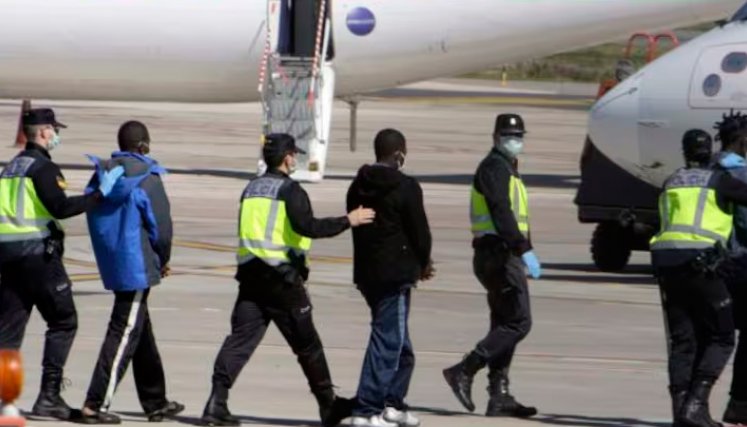 España elimina visa de residencia