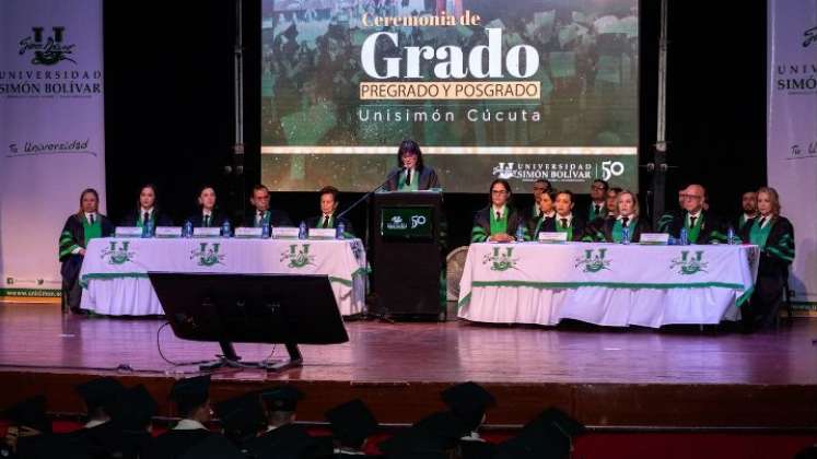 Grados Unisimón. / Foto: Cortesía / La Opinión 