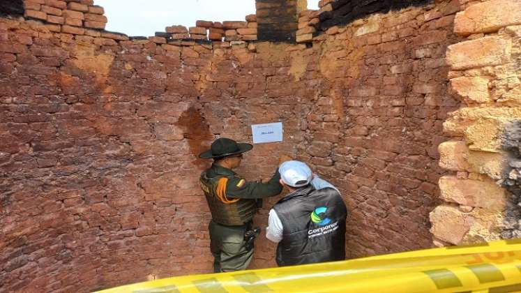 Al no cumplir con los requisitos técnicos fue cerrada una antigua ladrillera en Ocaña. /Foto: Cortesía