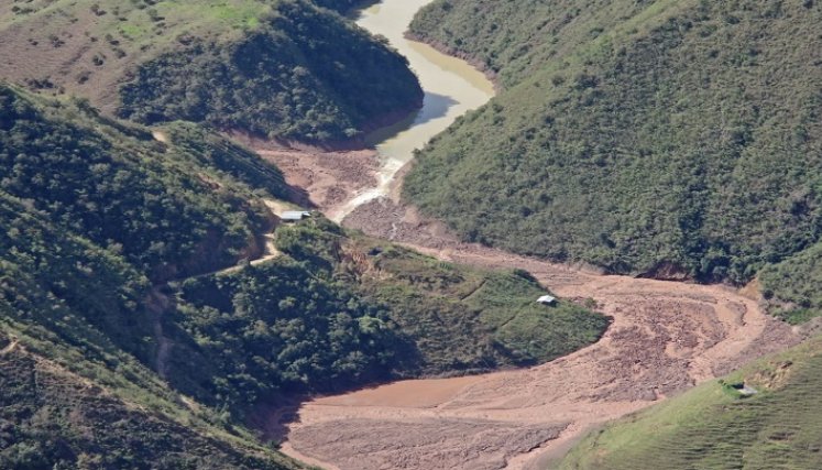 En las actuales condiciones el tránsito automotor por la zona de El Tarrita se está volviendo cada vez más difícil./ Foto: Cortesía