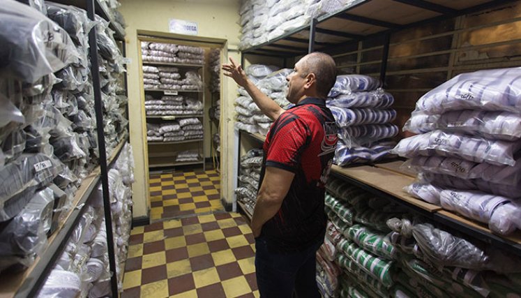 Las bodegas de los peleteros de Cúcuta están llenas de inventarios./ Fotos Juan Pablo Cohen-La Opinión