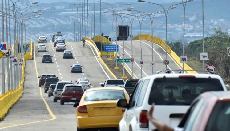 Paso por puentes internacionales Venezuela-Colombia/Foto archivo
