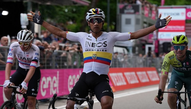 Jhonatan Narváez (INEOS Grenadiers), se impuso en la primera etapa.