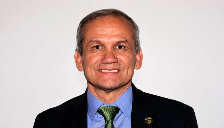 Carlos Ramón González.