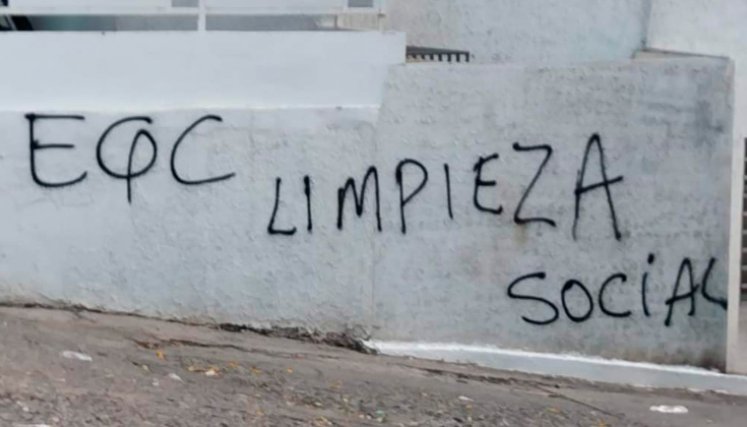 Grafitis alusivos al grupo armado
