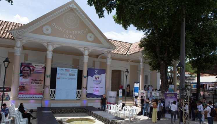 Feria de emprendimientos 'Tejiendo Sueños' en el Centro Cultural Quinta Teresa