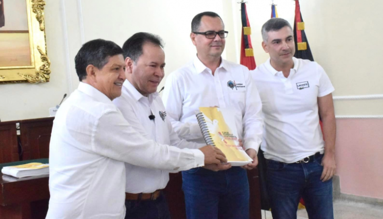 Salvo algunos ajustes el plan de William Villamizar pasó en comisión permanente. 