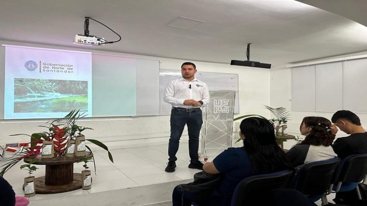 Con este tipo de iniciativas se busca generar conciencia ambiental en toda la comunidad universitaria./ Foto: Cortesía