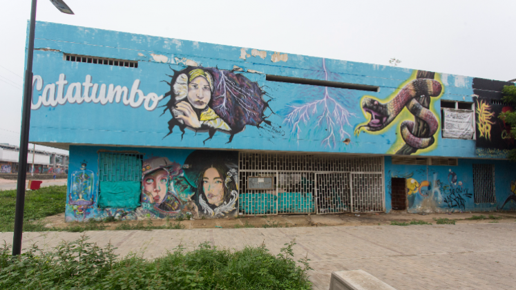 El teatro de Atalaya se encuentra en completo abandono