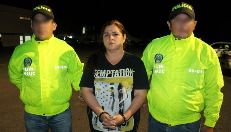 Luz Karime Lizano libre de todo cargo
