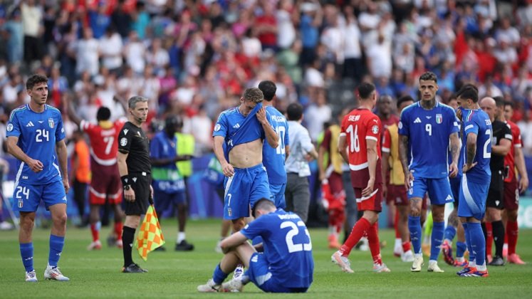 La campeona europea, Italia llora su eliminación de la Euro 2024.