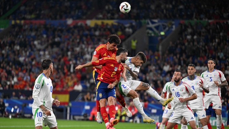 España en un difícil partido venció a la vigente campeona Italia.