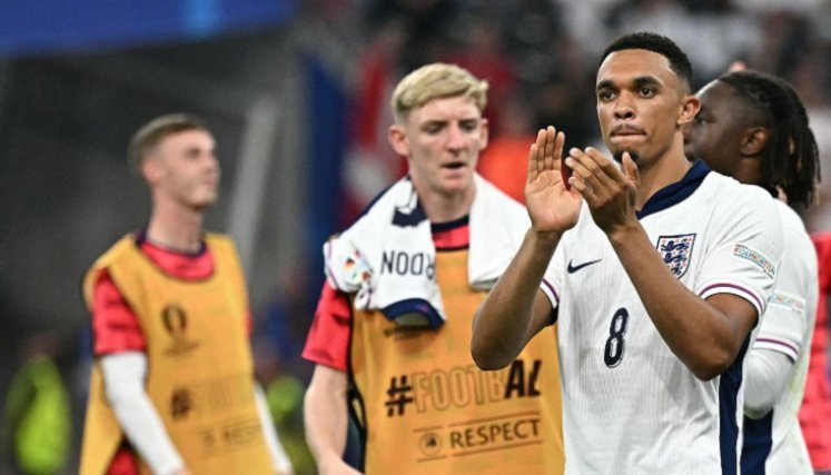 la selección de Inglaterra no pudo quedarse con la victoria.