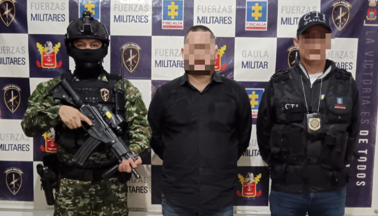 El sujeto se disponía a cobrar el monto extorsivo cuando fue detenido.