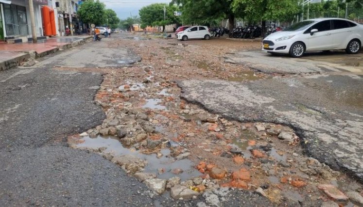 Anteriormente la vía estaba deteriorada en su totalidad, haciendo que los vehículos sufrieran daños al transitar por allí./ Foto: Cortesía. 