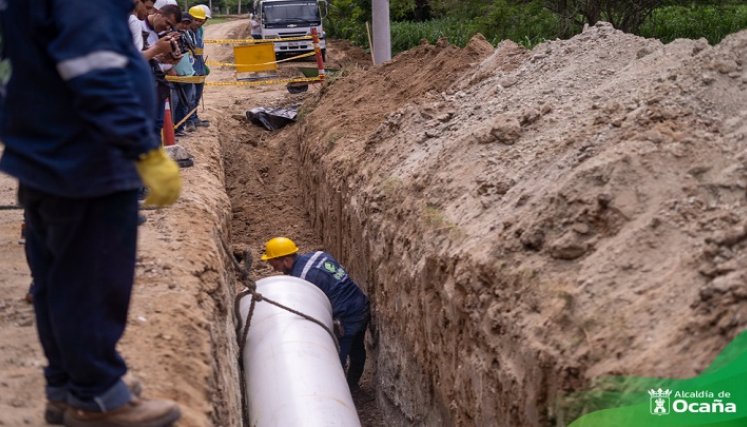 La Empresa de Servicios Públicos de Ocaña avanza en la reposición de tuberías en fibra de vidrio para garantizar el suministro de agua potable./ Foto: Cortesía