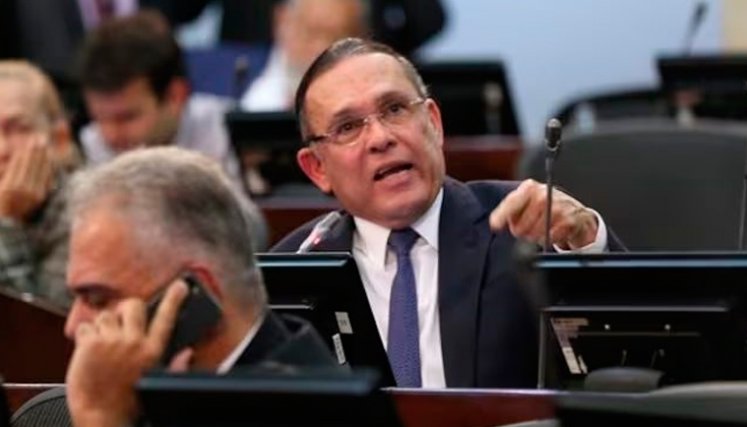 Efraín Cepeda presidirá el Senado