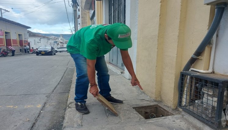 Comerciantes de la ciudad solicitan redadas en las recicladoras para detectar elementos hurtados./ Foto: Javier Sarabia/La Opinión