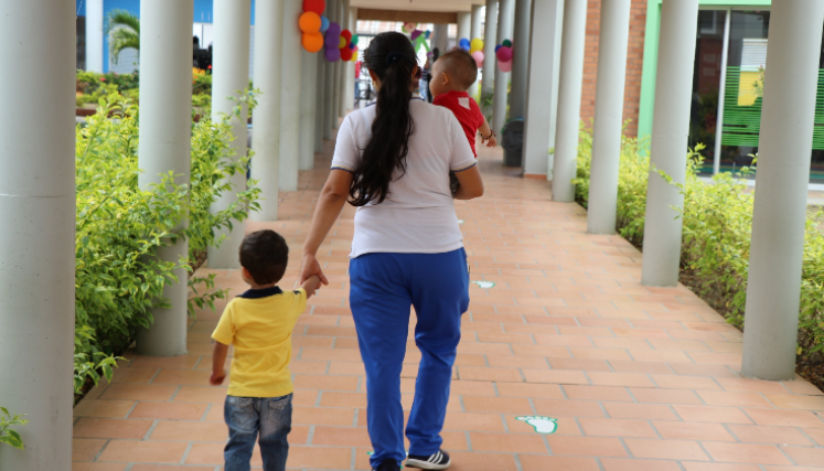 Madres comunitarias se encuentran a la espera del pago de sus sueldos.