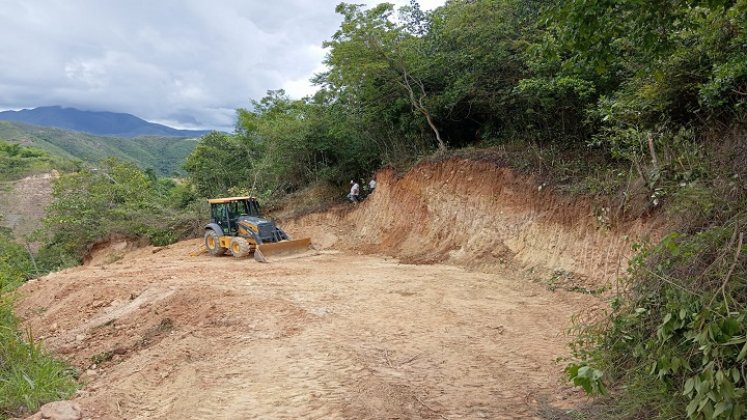 La maquinaria amarilla llega a la zona rural para garantizar arterias viales en óptimas condiciones/ Foto: cortesía