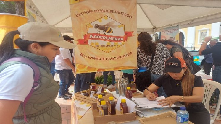 Con el firme propósito de fortalecer los ciclos cortos de comercialización se desarrolló el mercado campesino agroindustrial en Ocaña./ Foto: Cortesía