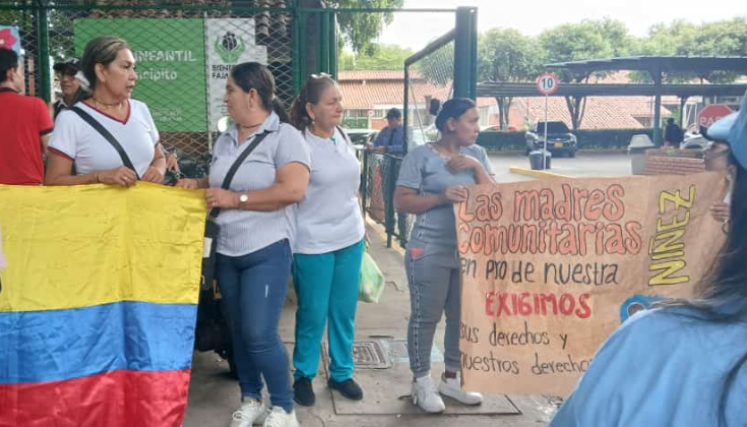 Madres comunitarias iniciaron paro indefinido en Norte de Santander