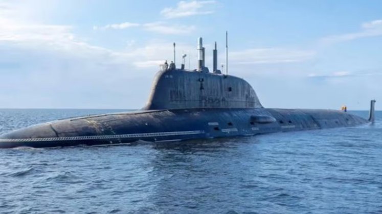 Una fragata naval rusa y un submarino de propulsión nuclear llevaron a cabo ejercicios con misiles en Océano Atlántico