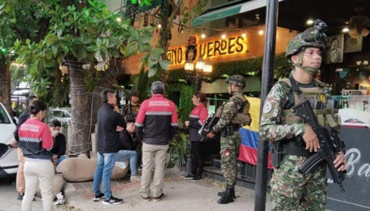 El Ejército apoya las labores de patrullaje en Los Caobos./ Foto Cortesía
