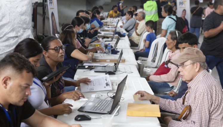 De acuerdo con las autoridades migratorias, ya son 2.284.675 venezolanos los que estaban siendo o habían sido regularizados en el marco del ETPV./ Foto: Juan Pablo Cohen / La Opinión