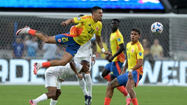 El partido entre Colombia y Uruguay fue intenso y de mucha fuerza.