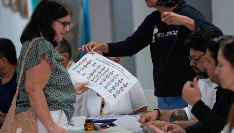 Expertos aseguran que los resultados del domingo sí se pueden impugnar, aunque el escenario en el vecino país sigue siendo incierto./Foto AFP