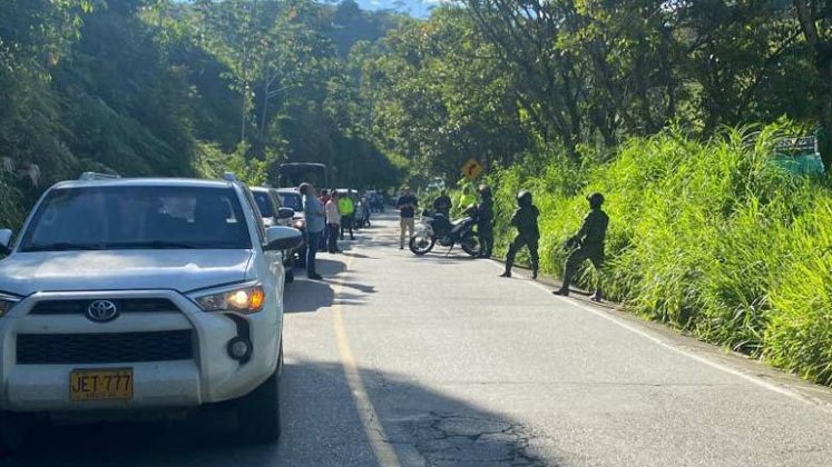 Escolta de las camionetas intercerptadas de la UNP